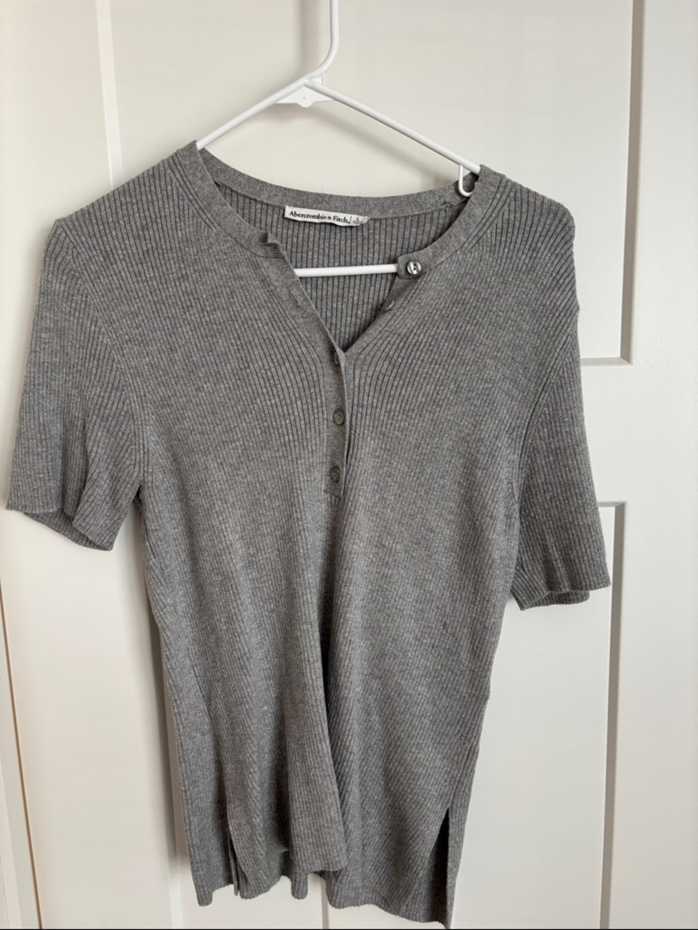 Abercrombie & Fitch Gray Ribbed Short Sleeve Henley